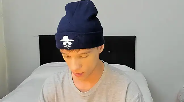 Snapshot of angelcortes chatting on March 22, 3:20 pm angelcortes online show from March 22, 3:20 pm