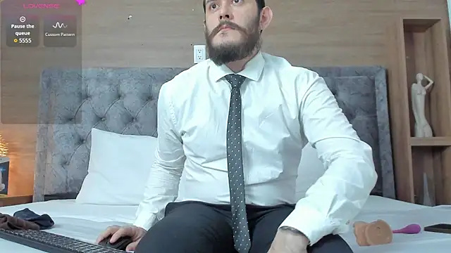 Snapshot of jeanpiere_ chatting on May 26, 2:40 am jeanpiere online show from May 26, 2:40 am