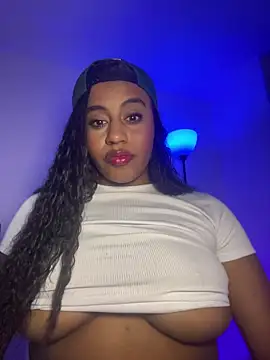 charlotteeruss online show from January 14, 5:13 am