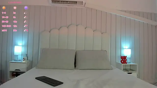 Snapshot of violett_sex_ chatting on July 1, 2:40 pm violett sex online show from July 1, 2:40 pm