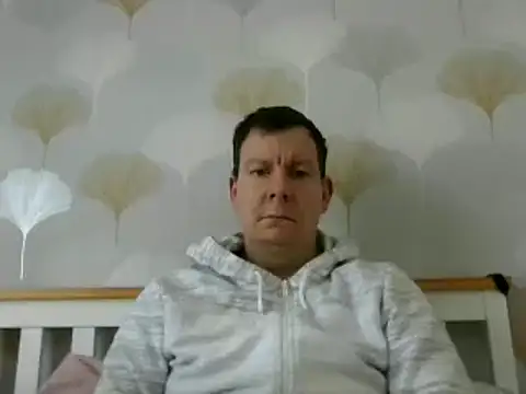 Snapshot of calibersmith chatting on March 2, 2:10 pm calibersmith online show from March 2, 2:10 pm