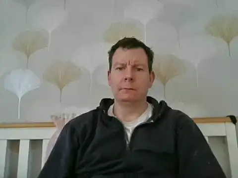 Snapshot of calibersmith chatting on March 8, 9:06 am calibersmith online show from March 8, 9:06 am