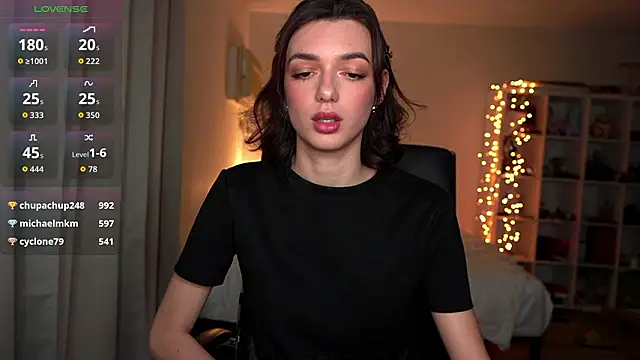 olivia jeas online show from February 17, 12:18 am