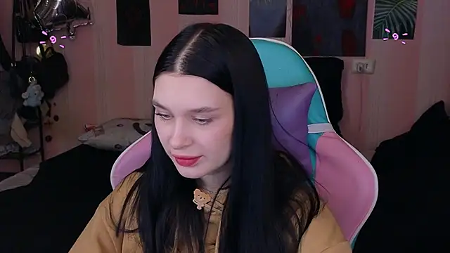 Amanda Tender online show from February 5, 9:18 pm