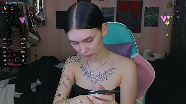 Amanda Tender online show from March 20, 9:56 pm