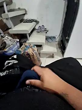 Snapshot of Jununnk chatting on September 19, 9:37 pm Jununnk online show from September 19, 9:37 pm