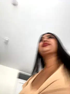 NatashaBrown12 online show from October 28, 1:03 pm