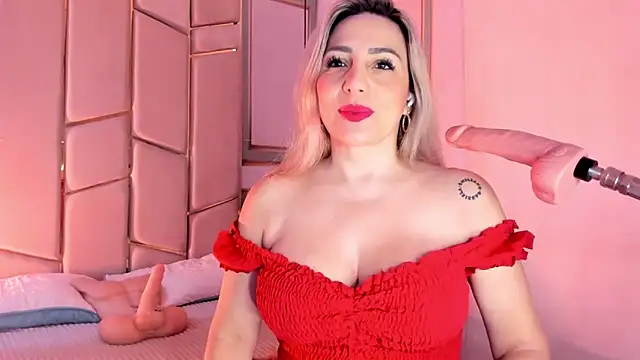 Snapshot of angel_vibes_ chatting on April 28, 4:23 pm angel vibes online show from April 28, 4:23 pm