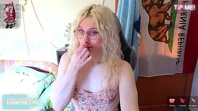 Lori Myaf online show from April 9, 1:49 pm