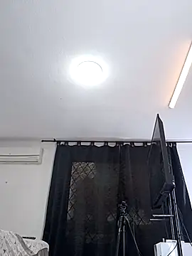 Snapshot of Shanelle__ chatting on January 31, 7:34 pm Shanelle online show from January 31, 7:34 pm