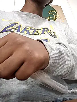 Snapshot of Shanelle__ chatting on February 23, 1:41 pm Shanelle online show from February 23, 1:41 pm