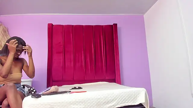 Shanelle   online show from March 20, 1:27 pm