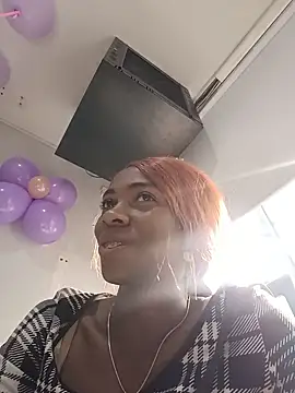 Snapshot of Shanelle__ chatting on June 26, 1:59 pm Shanelle online show from June 26, 1:59 pm