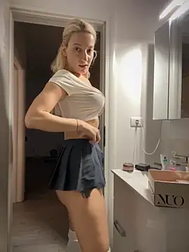 Ella Charm online show from November 27, 4:42 pm