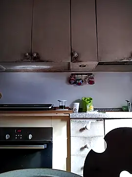 Snapshot of Chris8149 chatting on February 12, 12:33 pm Chris8149 online show from February 12, 12:33 pm