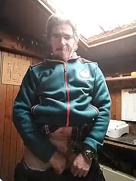 Snapshot of Chris8149 chatting on February 16, 9:26 am Chris8149 online show from February 16, 9:26 am