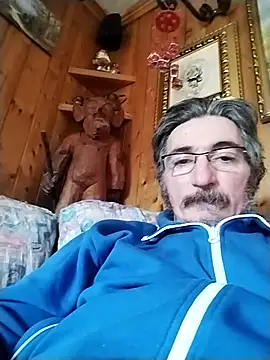 Snapshot of Chris8149 chatting on February 21, 11:55 am Chris8149 online show from February 21, 11:55 am