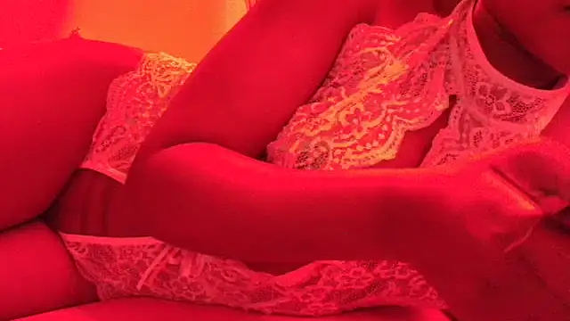 ROXYNL online show from October 17, 8:00 pm