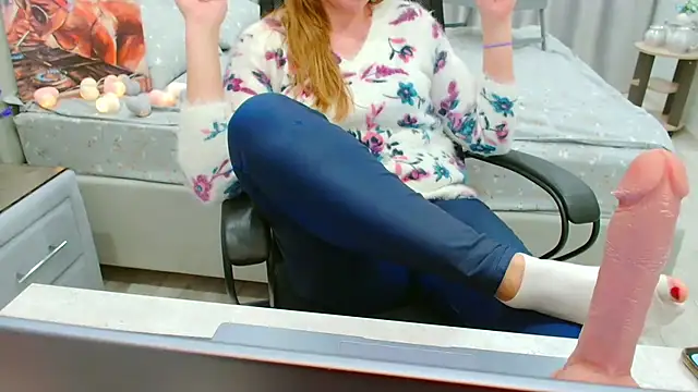 EveLove33 online show from March 29, 4:40 pm