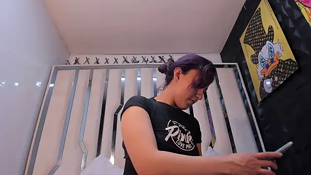 Snapshot of AngelaLinaresx69 chatting on January 7, 9:06 pm AngelaLinaresx69 online show from January 7, 9:06 pm