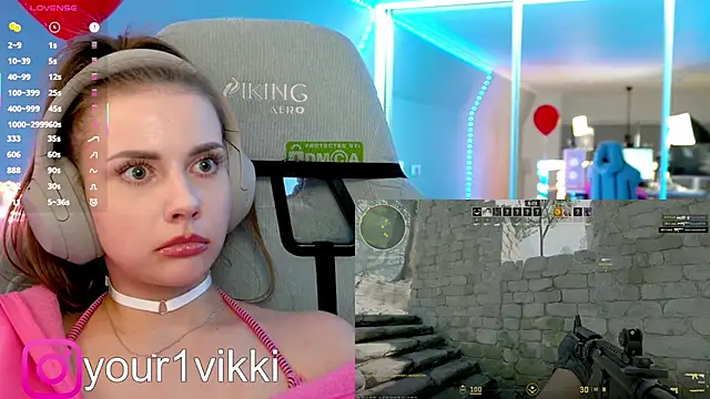 Snapshot of Vikki_Cheese chatting on March 5, 5:50 am Vikki Cheese online show from March 5, 5:50 am