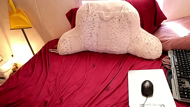 xxpixeyxx online show from February 18, 4:03 pm