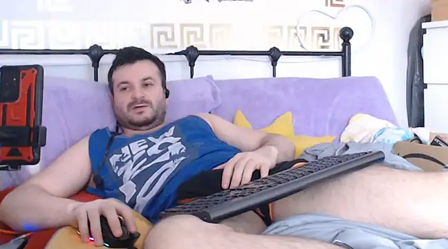 Snapshot of erotico69xxx chatting on January 17, 11:27 am erotico69xxx online show from January 17, 11:27 am