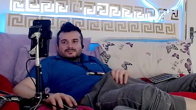 Snapshot of erotico69xxx chatting on October 29, 12:51 pm erotico69xxx online show from October 29, 12:51 pm