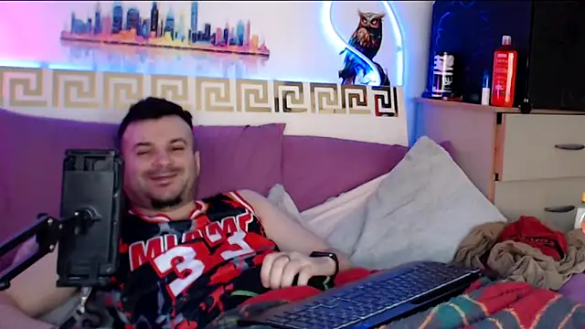 Snapshot of erotico69xxx chatting on April 23, 12:29 pm erotico69xxx online show from April 23, 12:29 pm