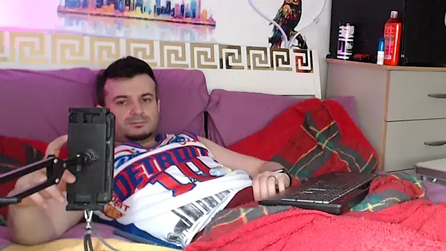 Snapshot of erotico69xxx chatting on May 11, 12:33 pm erotico69xxx online show from May 11, 12:33 pm
