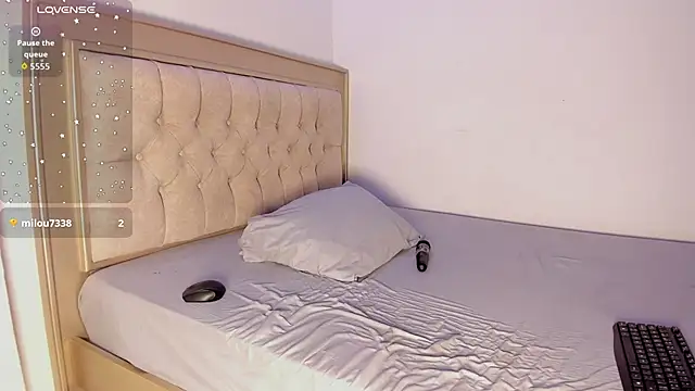 Letizia West  online show from October 8, 7:28 am