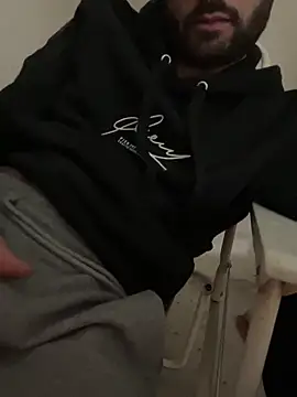 Snapshot of athenphysics chatting on February 18, 12:06 am athenphysics online show from February 18, 12:06 am