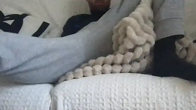 Snapshot of athenphysics chatting on February 23, 9:28 am athenphysics online show from February 23, 9:28 am