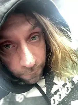 Snapshot of 4kUsh2Fashion0 chatting on December 24, 12:00 am 4kUsh2Fashion0 online show from December 24, 12:00 am