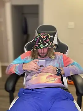 Snapshot of 4kUsh2Fashion0 chatting on January 5, 1:13 am 4kUsh2Fashion0 online show from January 5, 1:13 am