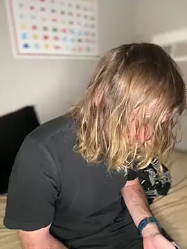 Snapshot of 4kUsh2Fashion0 chatting on January 21, 12:15 am 4kUsh2Fashion0 online show from January 21, 12:15 am