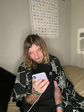 Snapshot of 4kUsh2Fashion0 chatting on January 21, 3:26 am 4kUsh2Fashion0 online show from January 21, 3:26 am