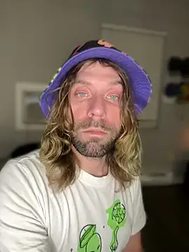 Snapshot of 4kUsh2Fashion0 chatting on January 24, 4:27 am 4kUsh2Fashion0 online show from January 24, 4:27 am