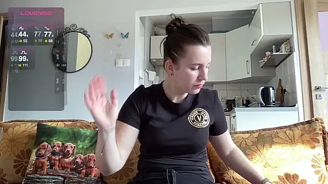 Snapshot of Teylor_Love chatting on February 27, 12:23 pm Teylor Love online show from February 27, 12:23 pm