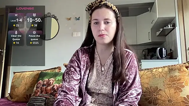 Snapshot of Teylor_Love chatting on October 23, 11:20 am Teylor Love online show from October 23, 11:20 am