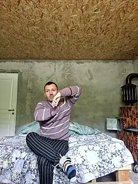 Snapshot of florin421 chatting on May 14, 10:22 am florin421 online show from May 14, 10:22 am