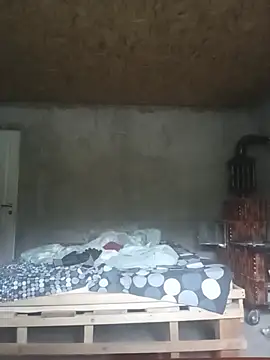 Snapshot of florin421 chatting on May 23, 3:01 am florin421 online show from May 23, 3:01 am