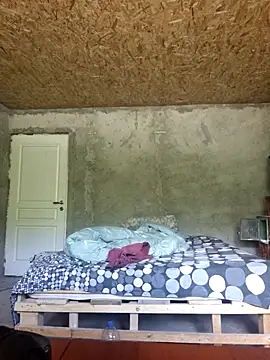 Snapshot of florin421 chatting on May 23, 3:05 pm florin421 online show from May 23, 3:05 pm