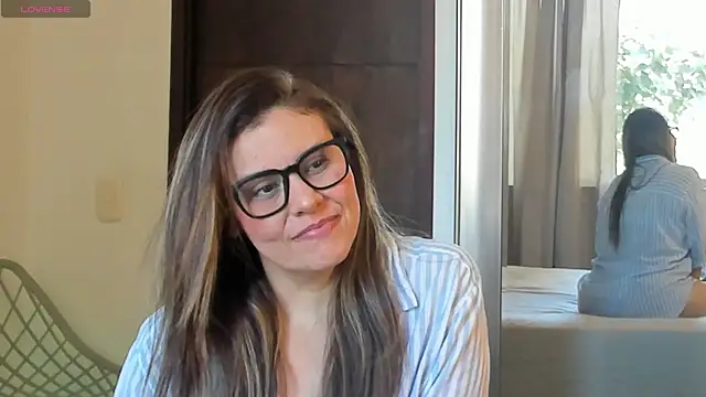 V monse online show from July 10, 2:52 pm