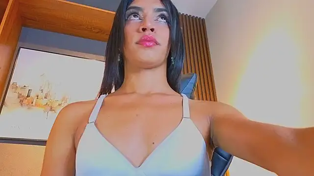 Snapshot of Alahia_Rodriguez chatting on June 1, 7:26 pm Alahia Rodriguez online show from June 1, 7:26 pm