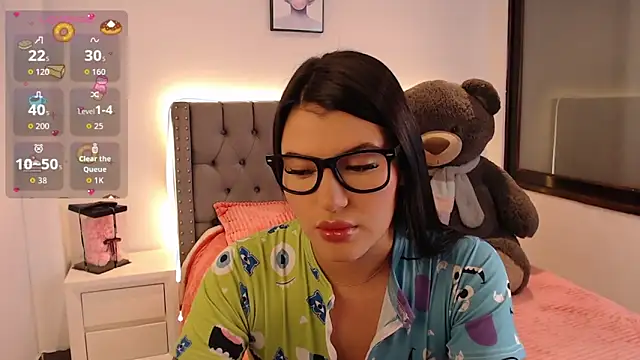 Nicols66 online show from June 9, 9:59 pm
