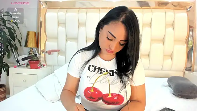 Snapshot of alana-then chatting on March 6, 2:18 pm alana-then online show from March 6, 2:18 pm