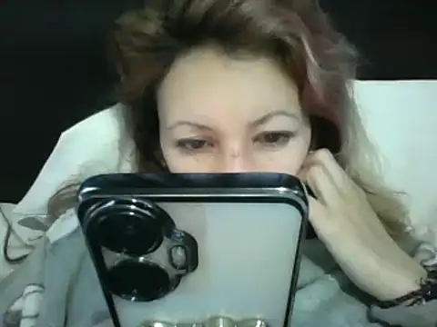 Snapshot of Paulita_x3 chatting on March 10, 11:10 am Paulita x3 online show from March 10, 11:10 am