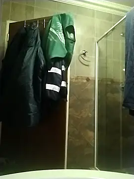 Snapshot of Nawtyslaveteen chatting on December 17, 2:28 am Nawtyslaveteen online show from December 17, 2:28 am