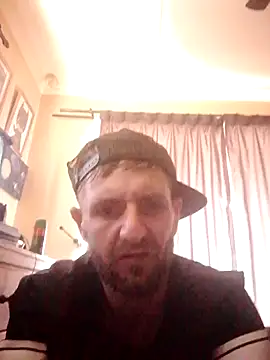 Nawtyslaveteen online show from April 9, 6:19 am